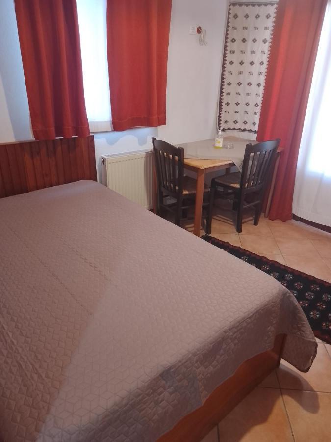 Hotel Arka Metsovo Pokoj fotografie